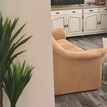 Solvit - Three Bedroom With Terrace Lejlighed *