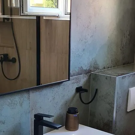 Solvit - Three Bedroom With Terrace Lejlighed *