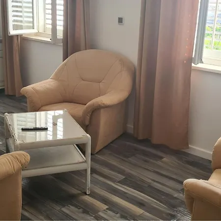 Solvit - Three Bedroom With Terrace * Dubrownik