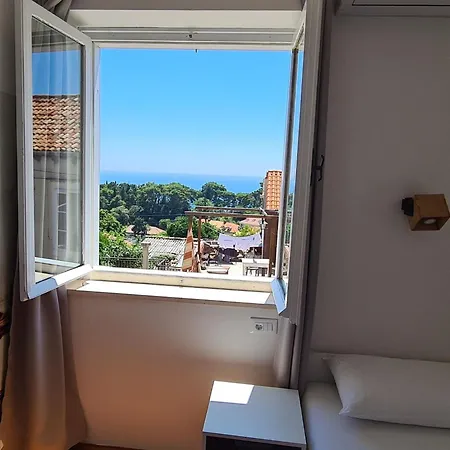 Solvit - Three Bedroom With Terrace Lejlighed