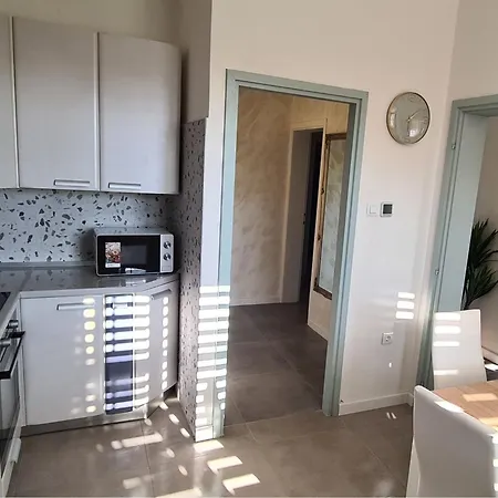 Solvit - Three Bedroom With Terrace Apartment *
