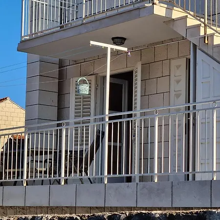 Solvit - Three Bedroom With Terrace * Ντουμπρόβνικ