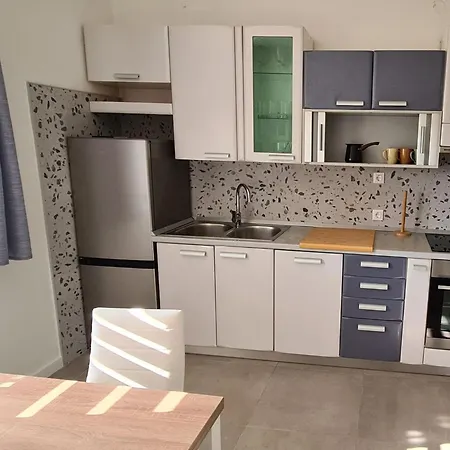 Appartamento Solvit - Three Bedroom With Terrace