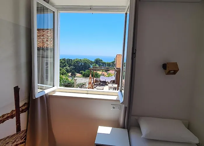 Solvit - Three Bedroom With Terrace Appartamento